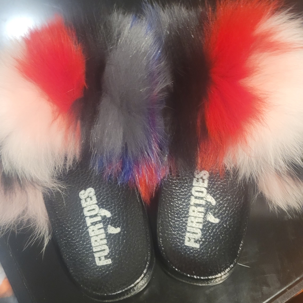 Furtoes Black Slippers with Colorful Fur
